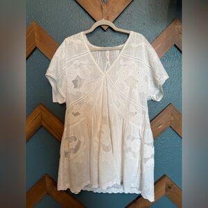 Free People: Elegant White Lace Women's Dress
